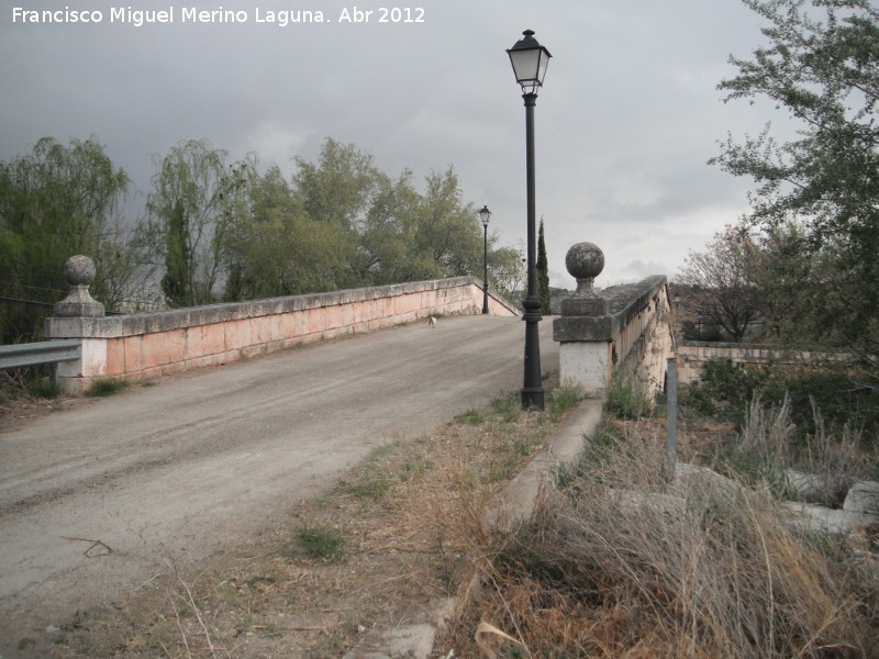 Puente Tablas - Puente Tablas. Calzada