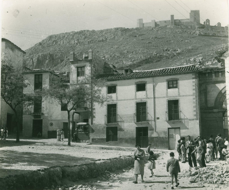 Plaza de la Magdalena - Plaza de la Magdalena. 1956. Archivo IEG