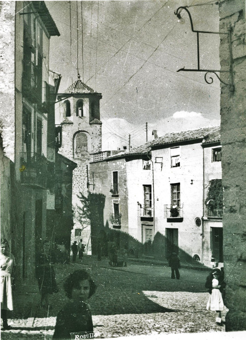 Plaza de la Magdalena - Plaza de la Magdalena. Foto antigua. Fotografa de Jaime Rosell Caada. Archivo IEG