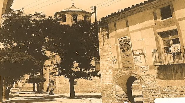 Plaza de la Magdalena - Plaza de la Magdalena. Foto antigua