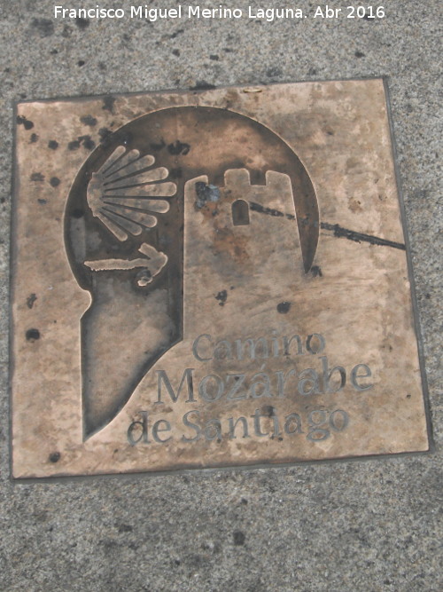 Plaza de Santa Mara - Plaza de Santa Mara. Placa del Camino Mozrabe de Santiago