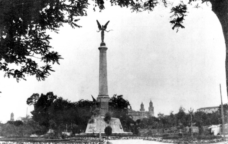 Plaza de las Batallas - Plaza de las Batallas. Foto antigua