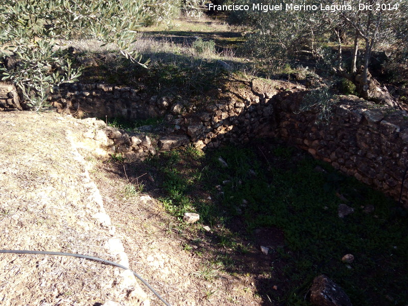 Alberca Baja de la Fuente del Rosal - Alberca Baja de la Fuente del Rosal. Canalizacin y alberca