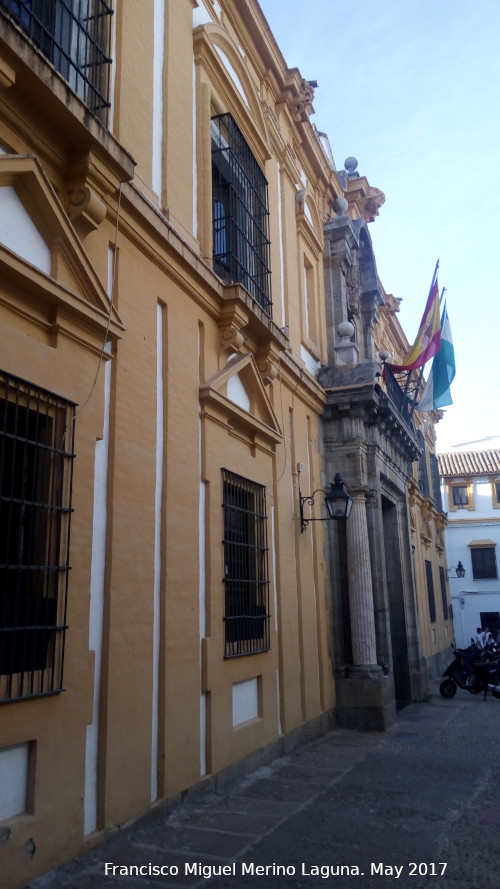 Hospital del Cardenal Salazar - Hospital del Cardenal Salazar. 