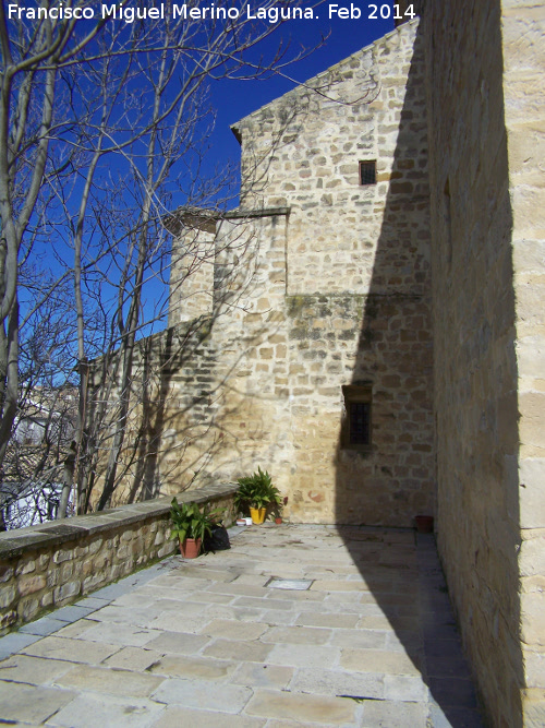 Colegiata de Santa Mara de los Reales Alczares. Patio de la Sacrista - Colegiata de Santa Mara de los Reales Alczares. Patio de la Sacrista. 