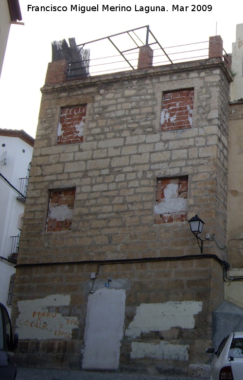 Iglesia de San Miguel - Iglesia de San Miguel. Torre ya deshabitada