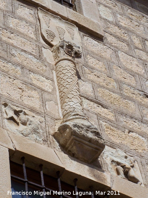 Iglesia de San Andrs - Iglesia de San Andrs. Columna derecha