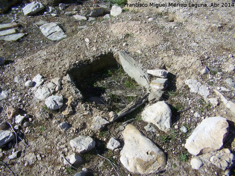 Poblado calcoltico del Cerro de los Vientos - Poblado calcoltico del Cerro de los Vientos. Cista de enterramiento