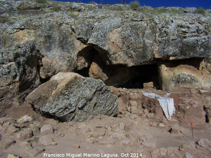 Oppidum de Giribaile. Cueva Santuario - Oppidum de Giribaile. Cueva Santuario. 