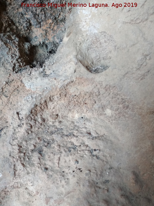 Pinturas rupestres de la Cueva de Ro Fro - Pinturas rupestres de la Cueva de Ro Fro. Cazoletas