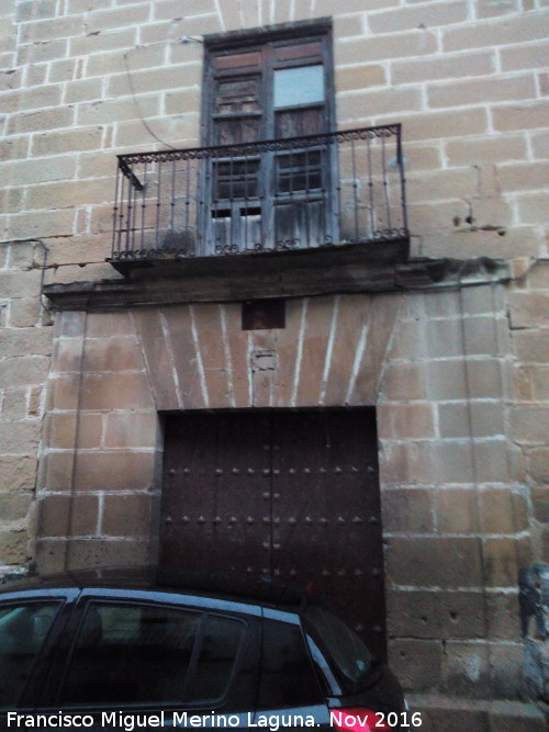 Casa de la Calle Cobos n 5 - Casa de la Calle Cobos n 5. Portada y balcn