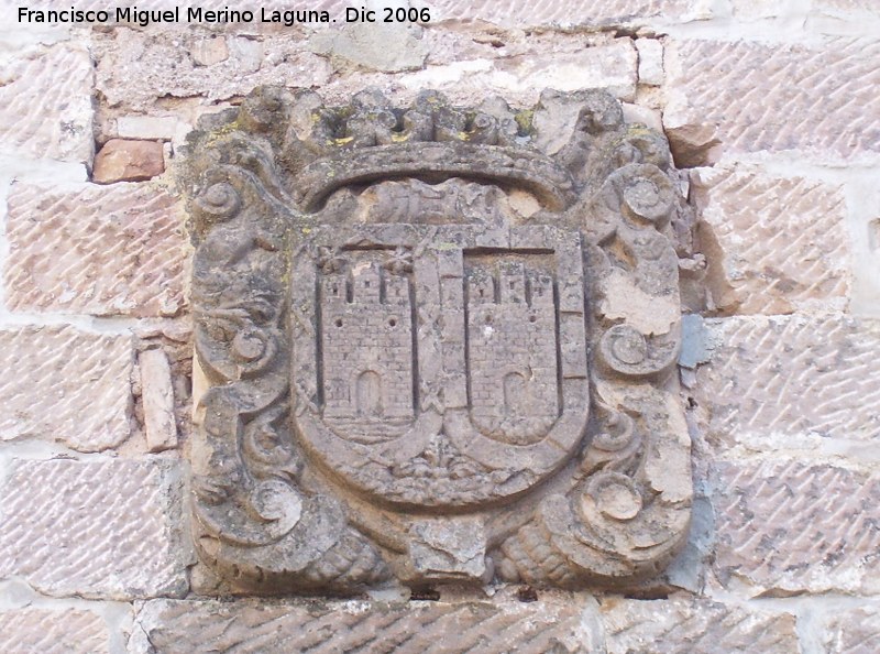 Palacio de los Zambrana - Palacio de los Zambrana. Escudo izquierdo