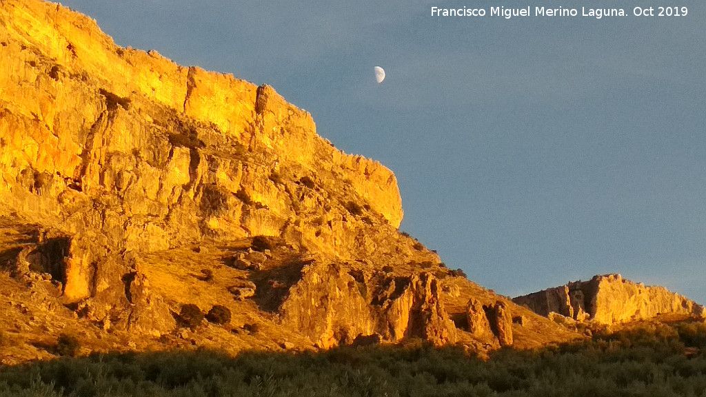 Cerro La Veleta - Cerro La Veleta. Con la Luna