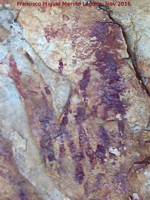 Pinturas rupestres de las Cuevas del Curro Abrigo III - Pinturas rupestres de las Cuevas del Curro Abrigo III. 