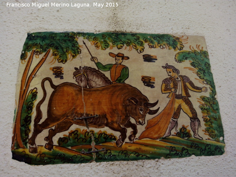 Casa de la Calle El Carmen n 2 - Casa de la Calle El Carmen n 2. Azulejo taurino