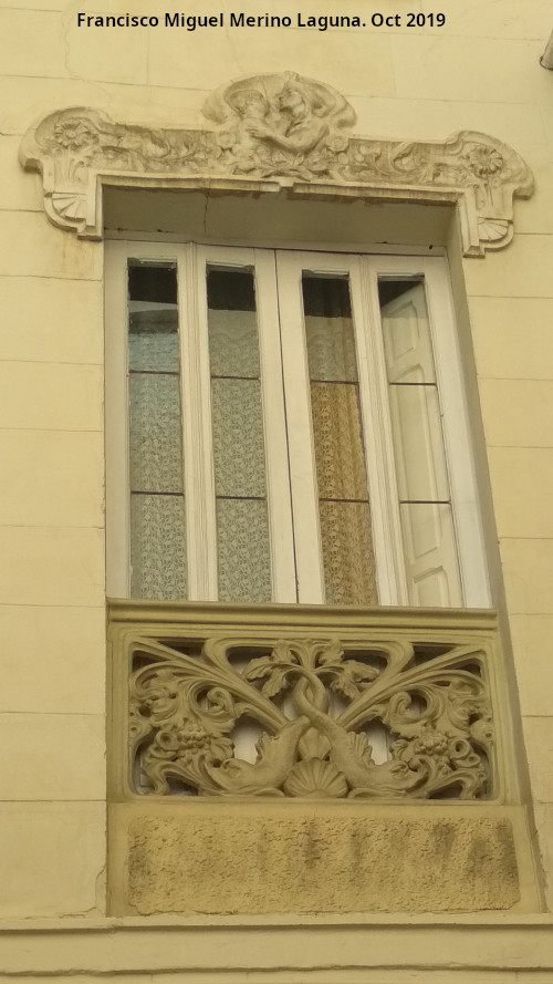 Casa de la Calle Real n 38 - Casa de la Calle Real n 38. Ventana a la izquierda del balcn cerrado