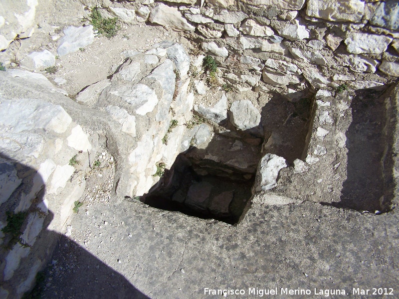 Castillo de Htar - Castillo de Htar. Hueco de las escaleras