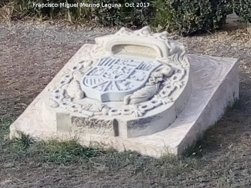 Palacio de los Uribe - Palacio de los Uribe. Escudo del jardn