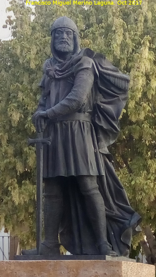 Monumento al Moro y al Cristiano - Monumento al Moro y al Cristiano. Estatua de cristiano