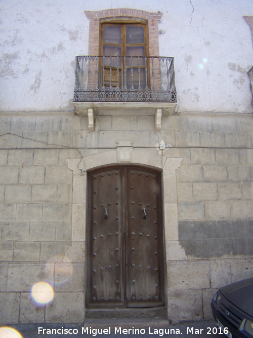 Convento de las Monjas de Cristo Rey - Convento de las Monjas de Cristo Rey. Portada y balcn