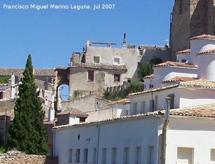 Casa del Celemn - Casa del Celemn. A la derecha del Arco est su patio almenado