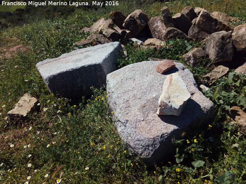 Era de Montefuerte - Era de Montefuerte. Piedras de molino