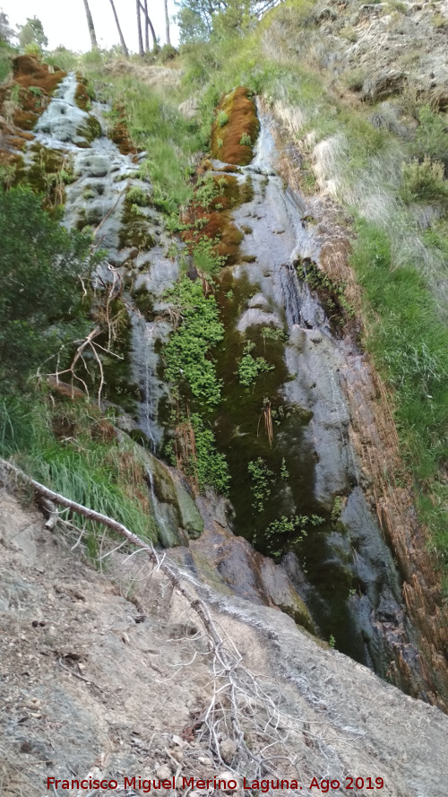 Aguascebas Grande - Aguascebas Grande. Chorreadero que da al ro, aguas abajo del Molino de la Parra