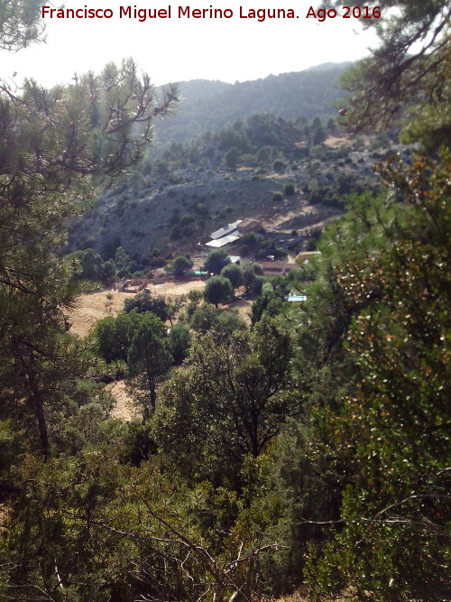 Cortijo Raso de la Escalerita - Cortijo Raso de la Escalerita. Desde la Escalerita