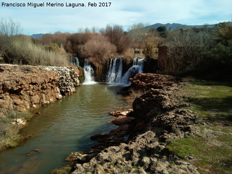 Ro Guadalimar - Ro Guadalimar. Con el Salto de San Blas al fondo