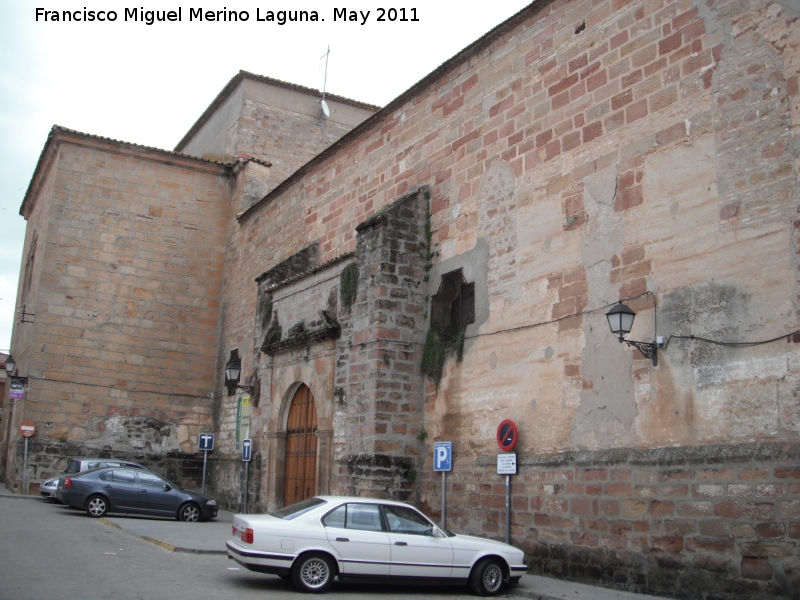 Iglesia de Ntra Sra de la Paz - Iglesia de Ntra Sra de la Paz. Lateral