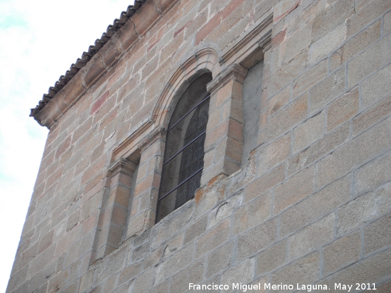 Iglesia de Ntra Sra de la Paz - Iglesia de Ntra Sra de la Paz. Ventana