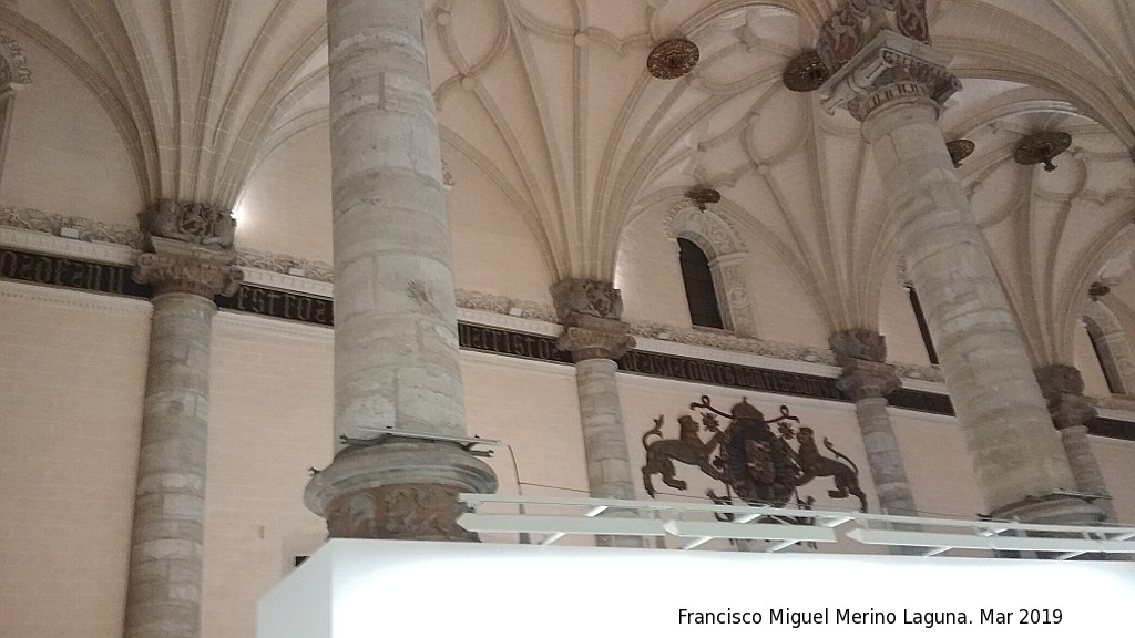 Lonja de Zaragoza - Lonja de Zaragoza. Inscripcin y escudo