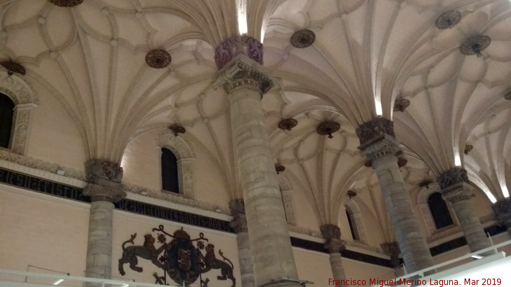 Lonja de Zaragoza - Lonja de Zaragoza. Columnas