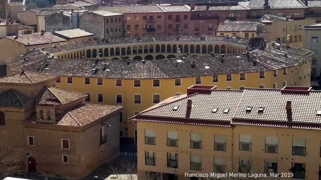 Plaza de Toros Vieja - Plaza de Toros Vieja. Desde la Plaza Palacio