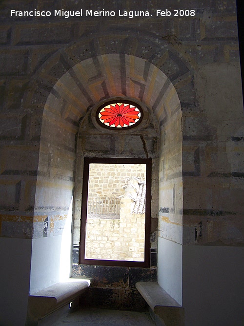 Hospital de Santiago. Escalera - Hospital de Santiago. Escalera. Ventana