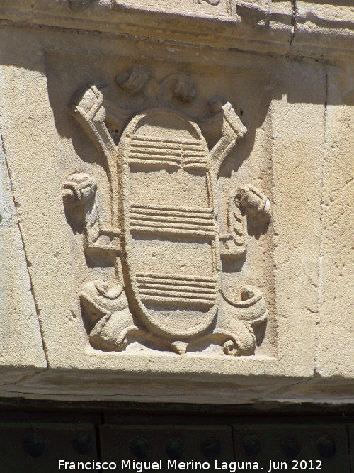 Palacio de los Messa - Palacio de los Messa. Escudo