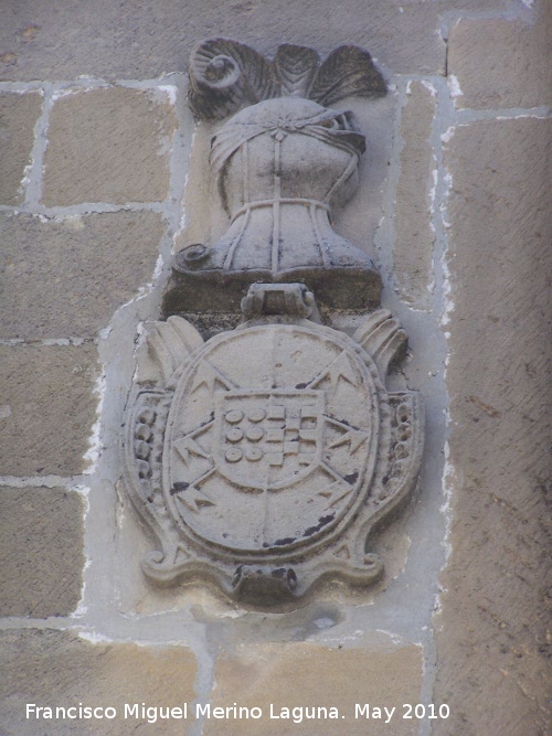 Palacio de los Medinilla - Palacio de los Medinilla. Escudo izquierdo