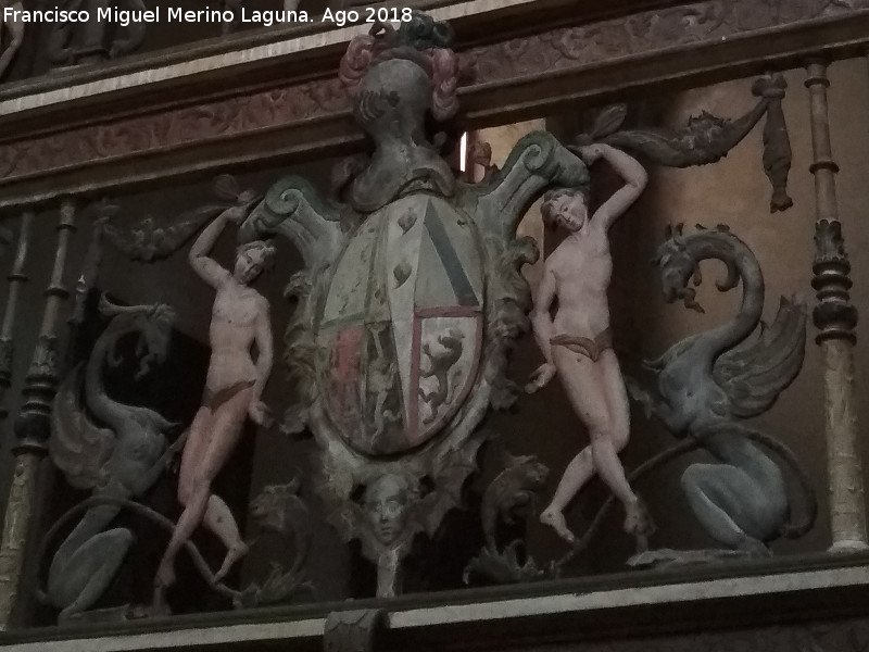Iglesia de San Nicols de Bari - Iglesia de San Nicols de Bari. Escudo