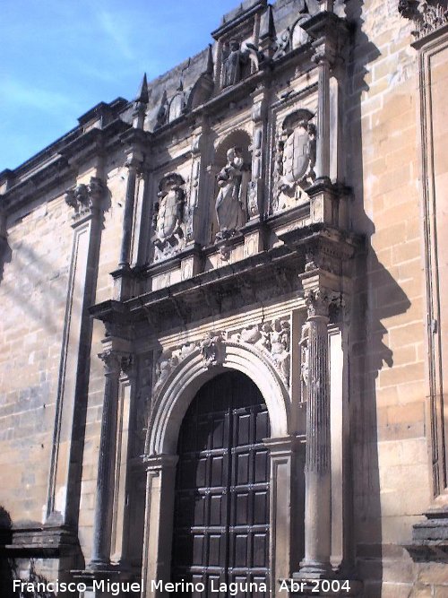 Colegiata de Santa Mara de los Reales Alczares - Colegiata de Santa Mara de los Reales Alczares. Portada de La Consolada