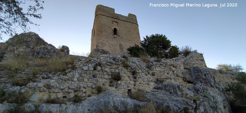 Castillo de Zahara de la Sierra - Castillo de Zahara de la Sierra. Muralla