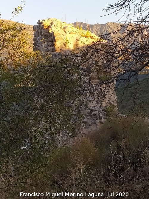 Castillo de Zahara de la Sierra - Castillo de Zahara de la Sierra. Torre�n