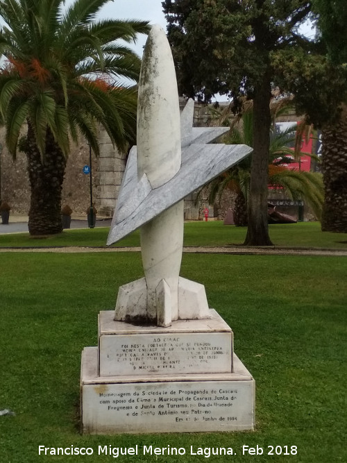 Monumento a la Artiller�a Antiaerea - Monumento a la Artiller�a Antiaerea. 