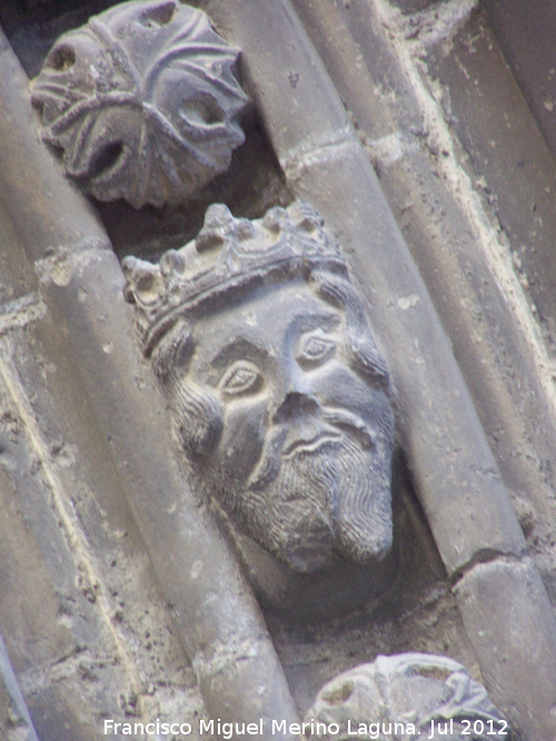 Iglesia de San Pablo. Portada de los Carpinteros - Iglesia de San Pablo. Portada de los Carpinteros. 