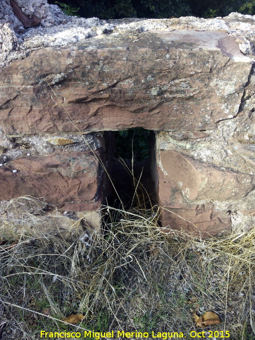 Puente de la Golondrina - Puente de la Golondrina. Desage del parapeto