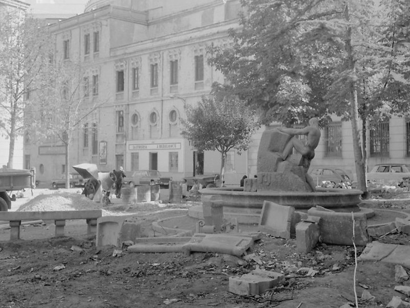 Plaza Den Mazas - Plaza Den Mazas. Foto antigua