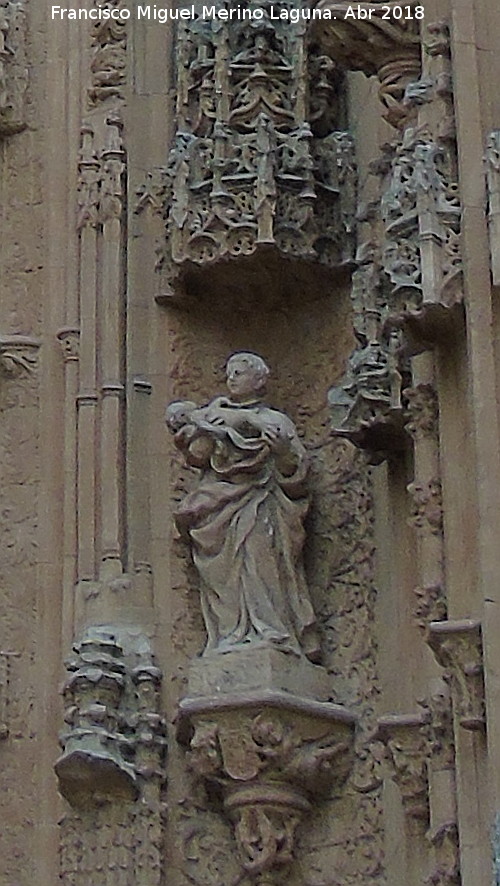 Catedral Nueva. Portada Sur - Catedral Nueva. Portada Sur. Estatua