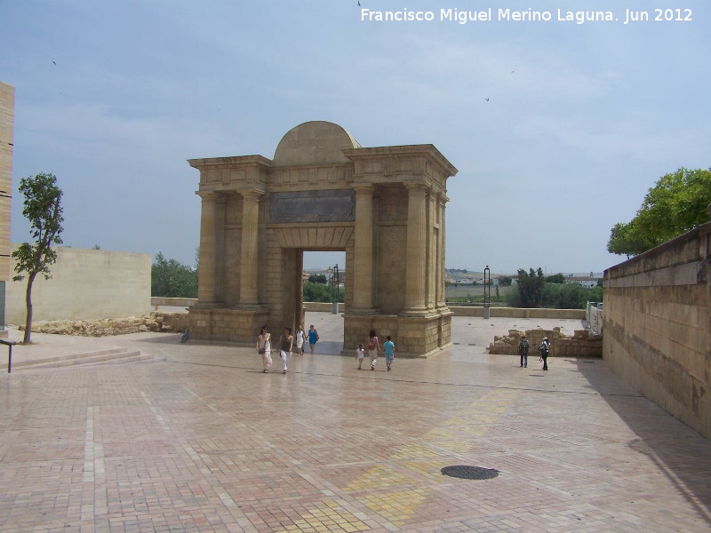 Puerta del Puente - Puerta del Puente. 