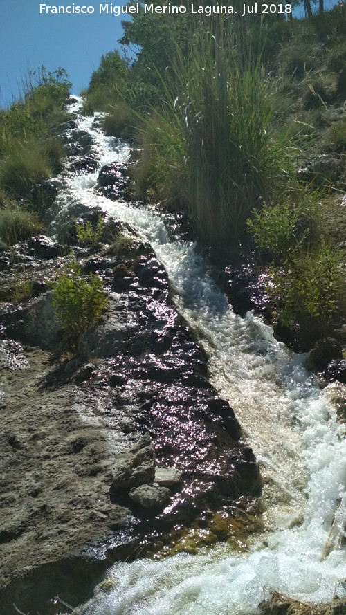 Poblado prehistrico de Alicn - Poblado prehistrico de Alicn. Canal de agua que baja al poblado