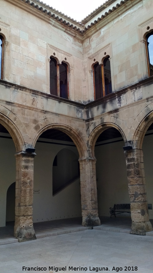 Palacio Fortaleza del Marqus de Dos Aguas - Palacio Fortaleza del Marqus de Dos Aguas. Patio
