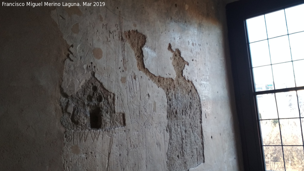 Aljafera. Torre del Trobador - Aljafera. Torre del Trobador. Graffitis de los prisioneros